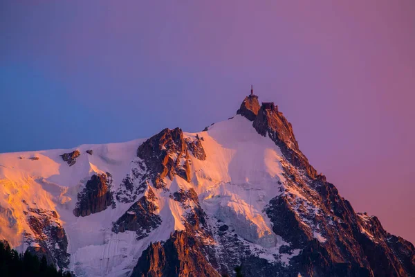 Schöne Sonnenaufgangsfarben Den Alpen Sommer — Stockfoto