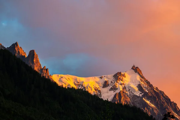 Bellissimi Colori Dell Alba Nelle Alpi Estate — Foto Stock