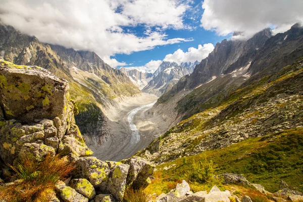 Schönes Gletschertal Den Französischen Alpen Sommer lizenzfreie Stockbilder