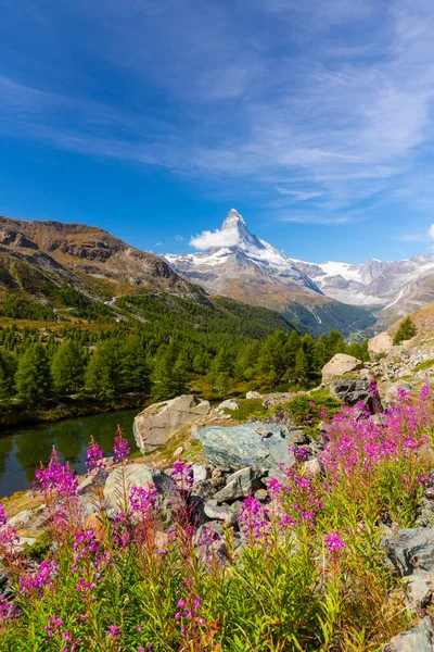 Beautiful Landscape Swiss Alps Summer Matterhorn Background — Stock Fotó