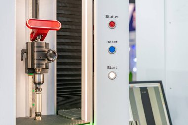 Yüksek teknoloji ve hassas optik ölçüm makinesi kurulumu sırasında silindirik metal işyeri çoklu dış denetim boyutu görünüm şekli profili vs..