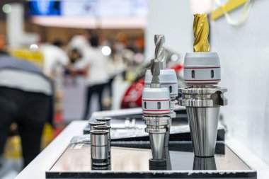 Hassasiyet toplama aracı Holder yüksek hızlı çelik uçlu değirmen kesme aracı masa üzerindeki cnc değirmen makine merkezi için altın kaplama