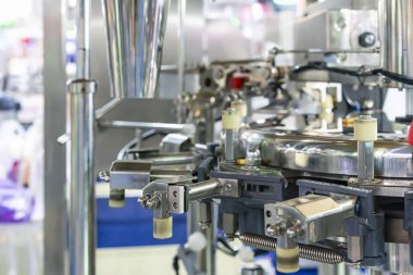 Detail component parts automatic bottle capping machine for continuous in manufacturing process