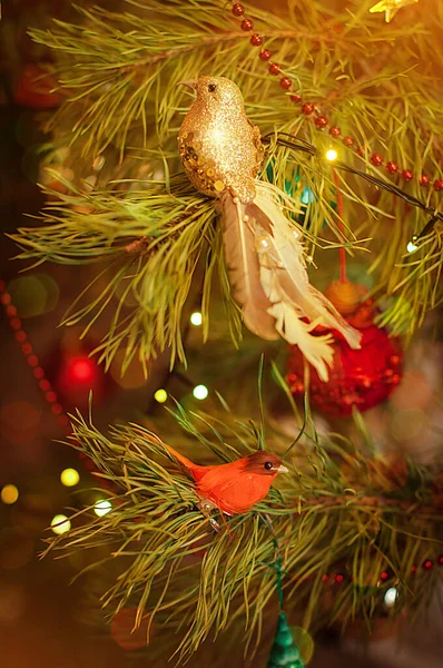 Golden Bird Toy Christmas Decoration Haning Christmas Tree Holiday Background — Stock Photo, Image