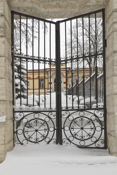 Wrought iron gates. — Stock Photo, Image