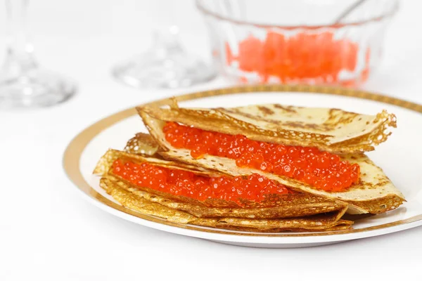 Tortitas con caviar . Imágenes de stock libres de derechos