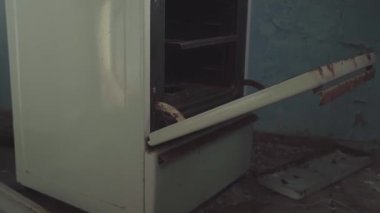 Terk edilmiş daireler. İnsansız bir şehir. Nükleer santralde felaket. Ukrayna. Pripyat.