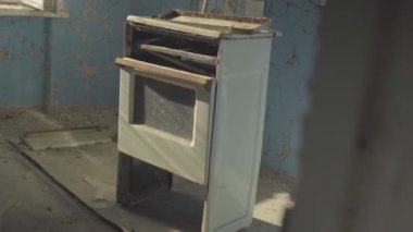 Terk edilmiş daireler. İnsansız bir şehir. Nükleer santralde felaket. Ukrayna. Pripyat.