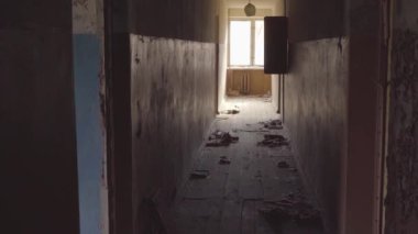 Terk edilmiş daireler. İnsansız bir şehir. Nükleer santralde felaket. Ukrayna. Pripyat.