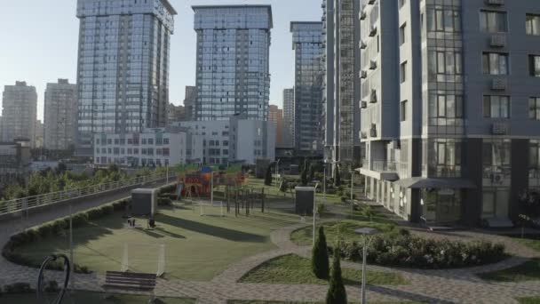 Megápolis Casas Modernas Ciudad Kiev Ucrania Antena — Vídeos de Stock