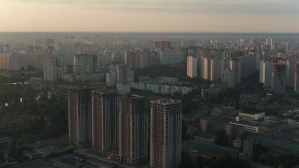 Distrito Rusanovka Plano Geral Cidade Kiev Ucrânia Verão Drone Vídeo — Vídeo de Stock