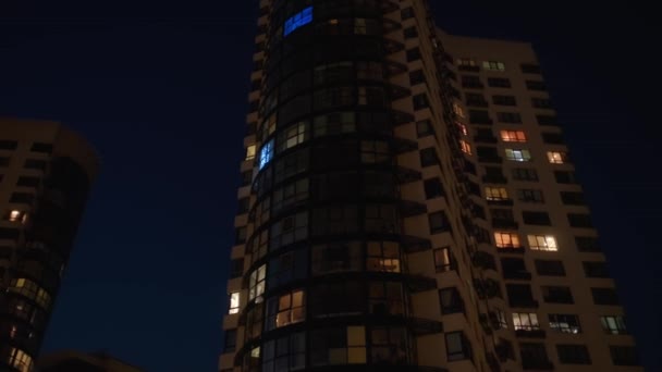 Megápolis Casas Modernas Ciudad Kiev Ucrania Buenas Noches Antena — Vídeos de Stock