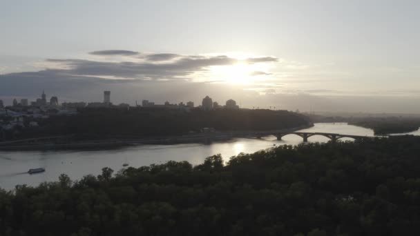 Plano Geral Cidade Com Vista Para Rio Dnieper Pôr Sol — Vídeo de Stock
