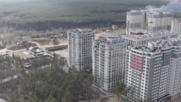 Vernietigde Gebouwen Een Luchtaanval Stad Irpin Oorlog Oekraïne Luchtfoto — Stockvideo