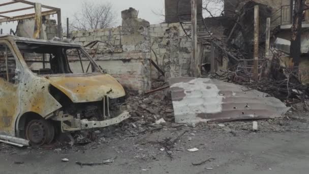 Irpin Şehrine Yapılan Hava Saldırısından Sonra Yanmış Ekipmanlar — Stok video