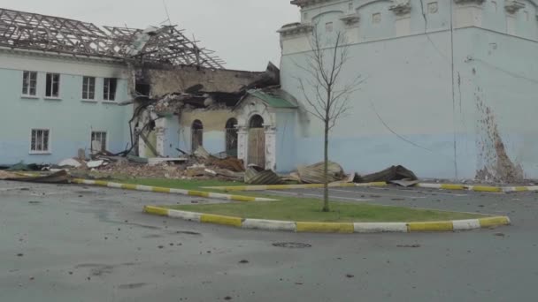 Zerstörte Gebäude Nach Einem Luftangriff Stadt Irpin Krieg Der Ukraine — Stockvideo