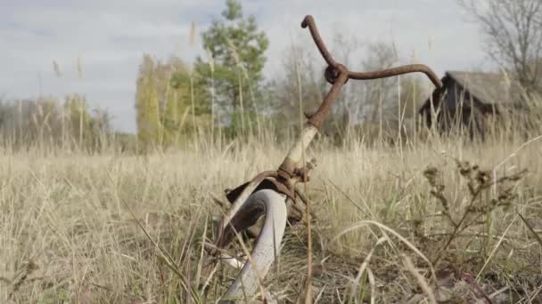 Rusty Abandonat Bicicleta Copiilor Din Timpul Uniunii Sovietice Satul Radioactiv — Videoclip de stoc