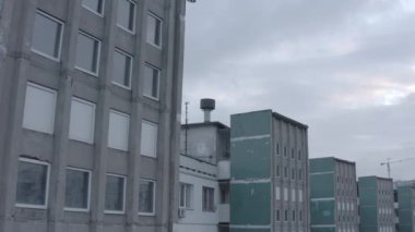 Darnitsa bölgesi. SSCB zamanının Sovyet binası. Panel gökdelenleri. O dönemin tipik binası. Havadan