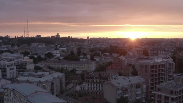 Podol Old District City Kyiv Sunset Summer Roofs Houses Aerial — стокове відео