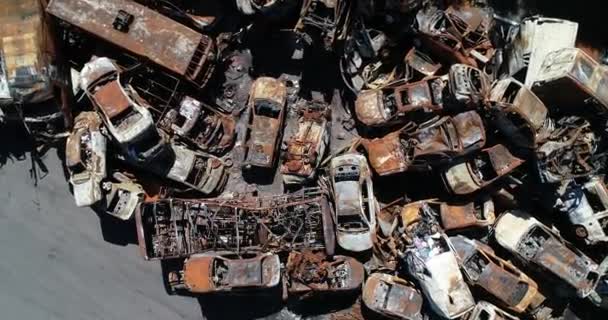 Technology Cemetery Abandoned Cars Civilians Evacuation City Bombing City Bucha — Stockvideo