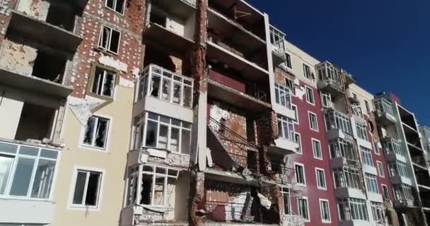 Destroyed Residential Modern House Air Attack War Ukraine Catastrophe Holes — Stockvideo