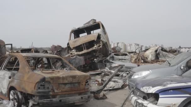 Cemetery Destroyed Cars Evacuation Inhabitants City Bucha Ukraine Grod Bucha — Vídeo de Stock