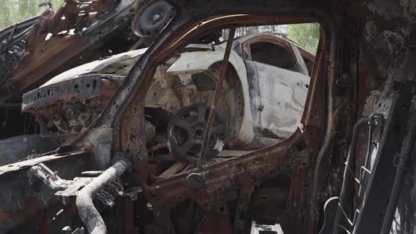 Consequences War Russia Peaceful City Kiev Capital Ukraine Destroyed Cars — стоковое видео