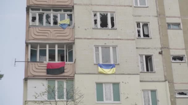 Bombed Out Apartment Building Airstrike War Ukraine Mariupol — Stockvideo