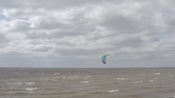 Athletes Ride Kite Surfin Kiev Sea Summer Windy Weather Competition — Stock Video