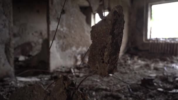 Квартира Жителів Після Евакуації Під Час Бомбардування Мирного Міста Залишилося — стокове відео