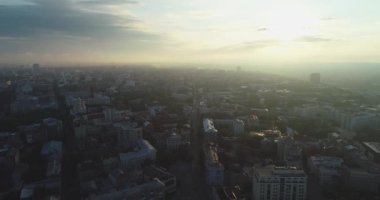 Kharkov şehir merkezi. Ukrayna. Şehrin panorama manzarası. Yaz. Hava fotoğrafçılığı. Şafak Tarih Merkezi. 