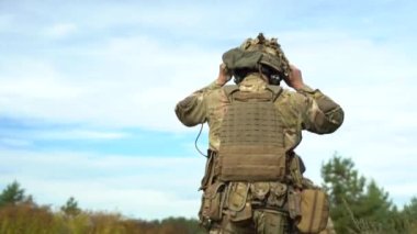 İHA 'lı Ukraynalı izciler göreve gidiyorlar. Ukrayna 'da savaş. Donetsk istikameti. NATO askerleri.