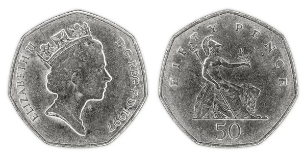 Una moneda de cincuenta peniques bien gastada con la reina Isabel II — Foto de Stock