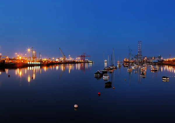 Porto de Dublin visto da ponte pedágio East-Link — Fotografia de Stock