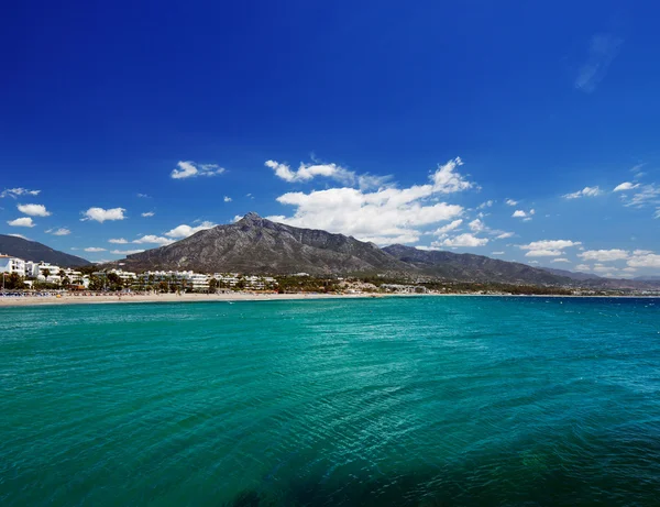 Pláž v puerto banus, marbella, Španělsko — Stock fotografie
