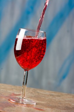 Kırmızı şarap.