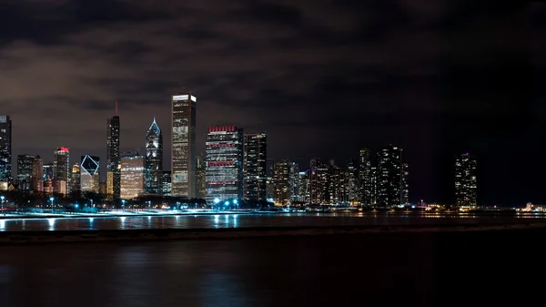 Chicago's nachts — Stockfoto