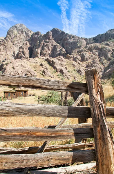 Vintage cowboy fence line cabin 3 — Stock Photo, Image