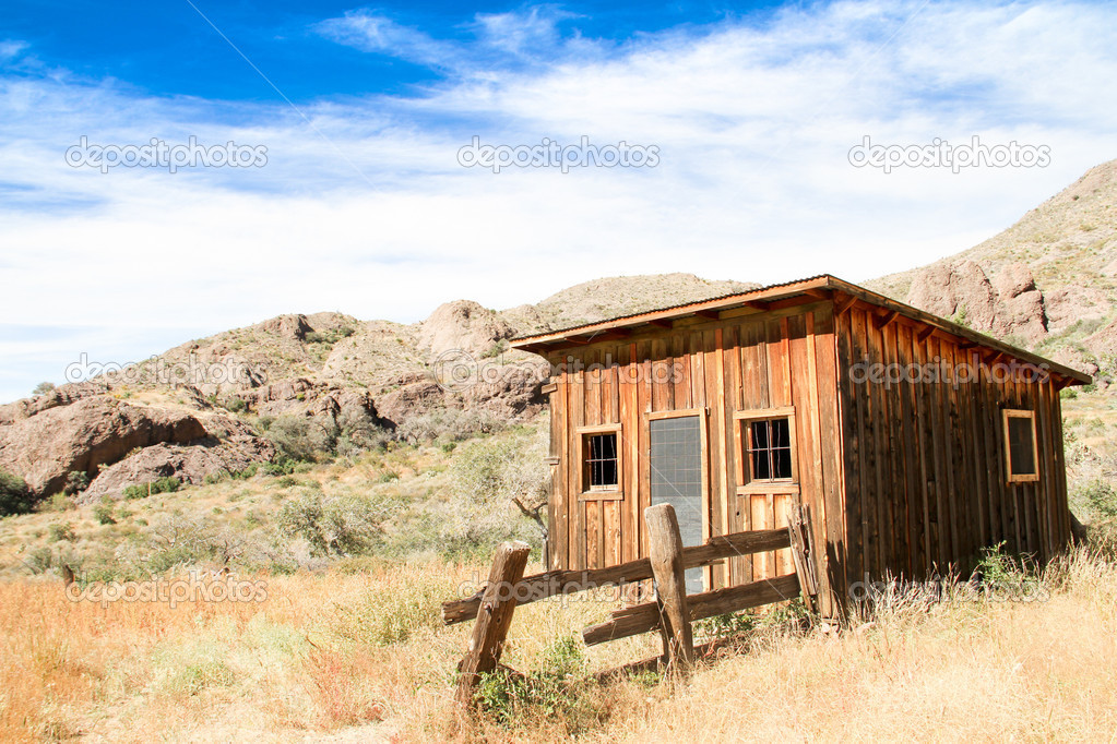 Vintage cowboy fence line cabin 6