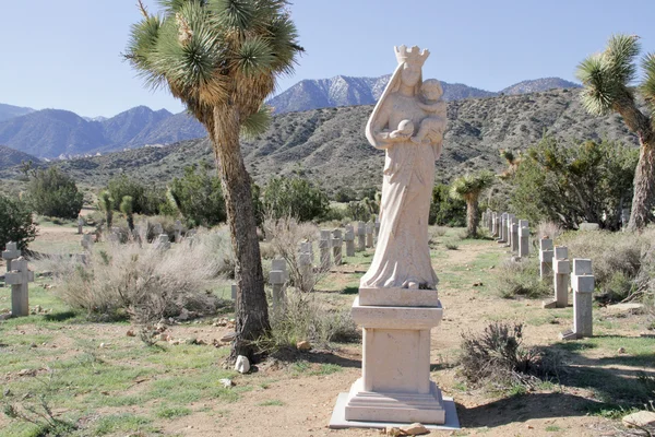 Estatua del cementerio del desierto —  Fotos de Stock