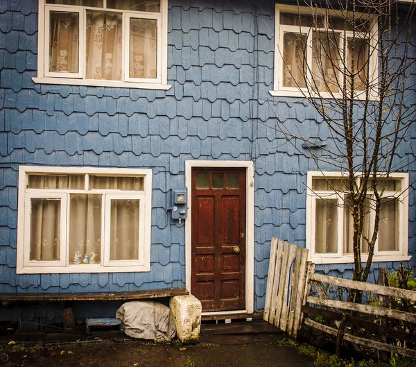 Rural blue house — Stock Photo, Image