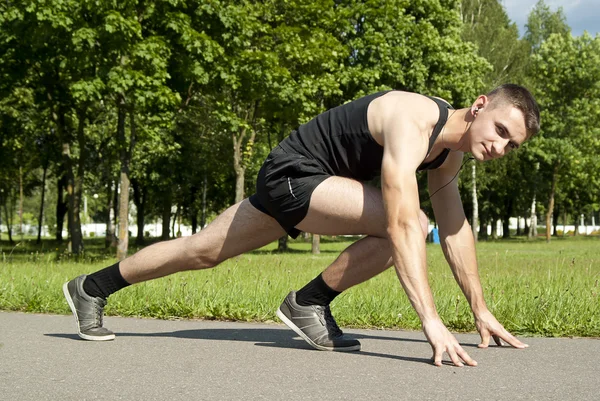 Guy atleet begint — Stockfoto