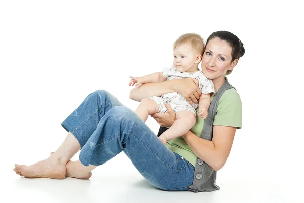 Mère avec bébé couché relax — Photo