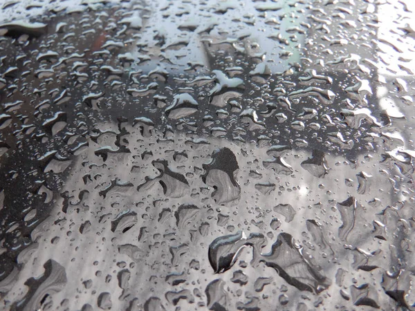 Tetesan Air Mobil Setelah Hujan — Stok Foto