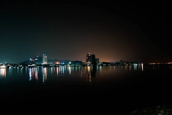Cidade Beira Mar Noite — Fotografia de Stock