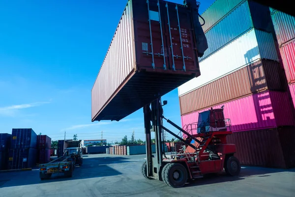 Empilhadeiras Empilhadeiras Contêineres Pátio Contêiner Para Transporte Importação Exportação Logística — Fotografia de Stock