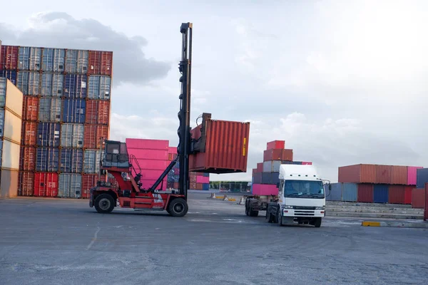 Logistik Und Transport Von Hafen Container Lkw Container Gabelstapler Das — Stockfoto