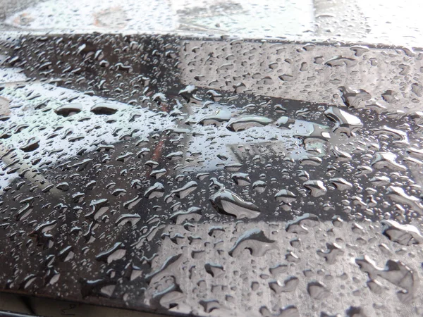Vattendroppar Bilen Efter Regnet — Stockfoto