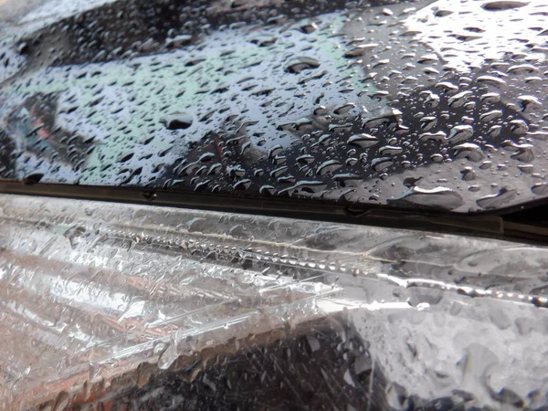 Σταγονίδια Νερού Στο Αυτοκίνητο Μετά Βροχή — Φωτογραφία Αρχείου