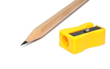 ile bir kalemtıraş kalem